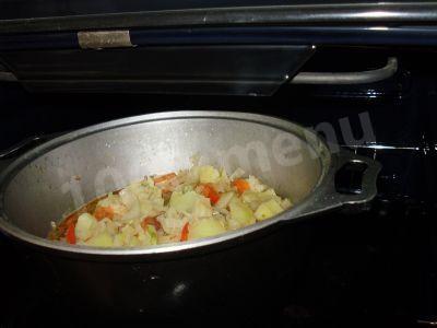 Шаг 13 приготовления Рагу с яблоками и овощами