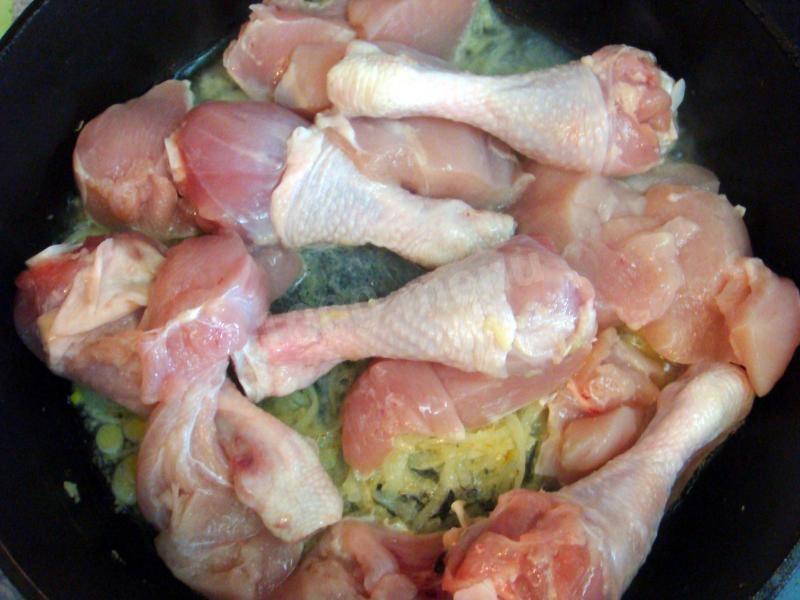 Шаг 7 приготовления Курица с луком и нутом