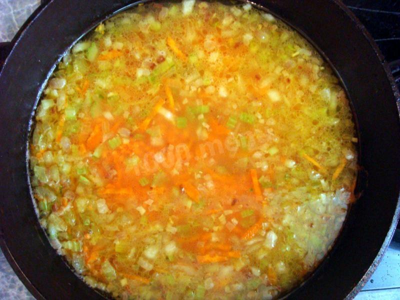 Шаг 8 приготовления Жаркое из курицы с чечевицей