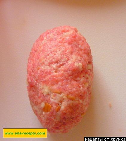Шаг 12 приготовления Котлеты из трех видов мяса с сыром и чесноком