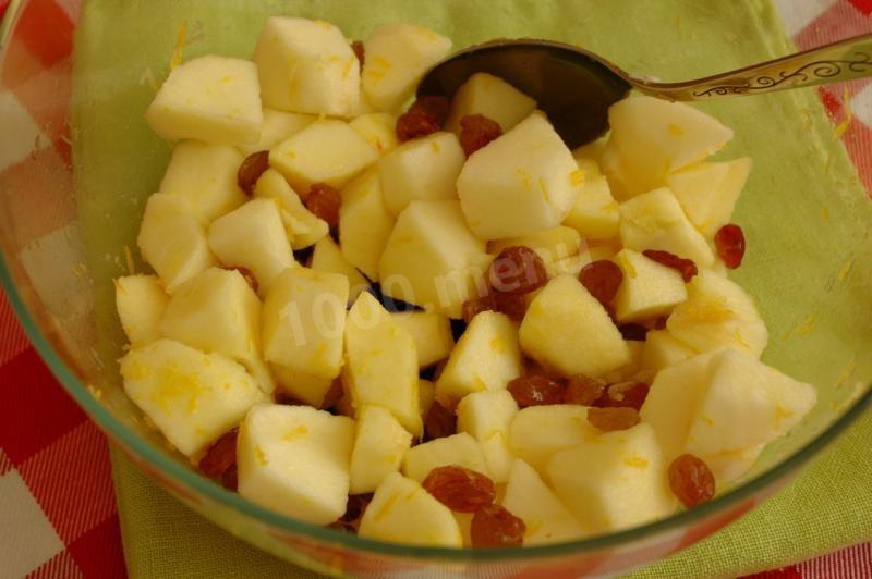 Шаг 1 приготовления Запеканка с яблоками