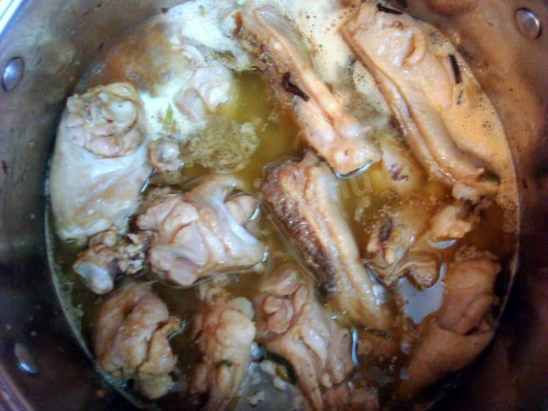 Шаг 17 приготовления Курица в красном соусе с яйцами