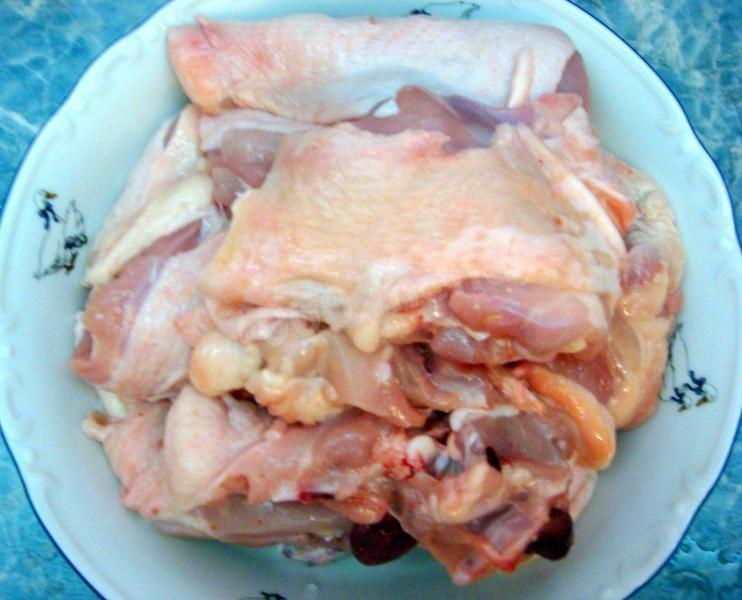Шаг 7 приготовления Курица в красном соусе с яйцами