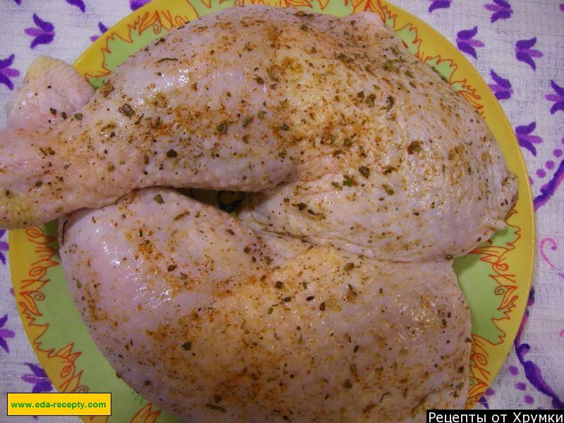 Шаг 2 приготовления Куриные окорочка жареные с луком на сковороде