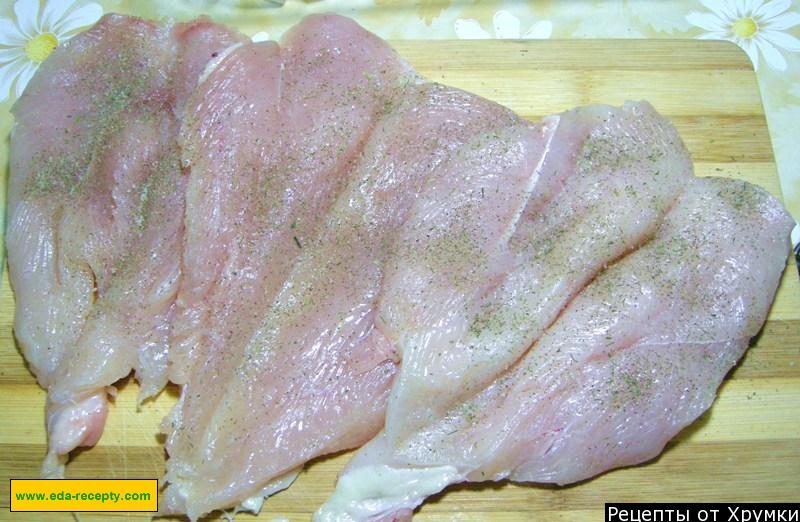 Шаг 3 приготовления Куриная грудка с помидорами и базиликом