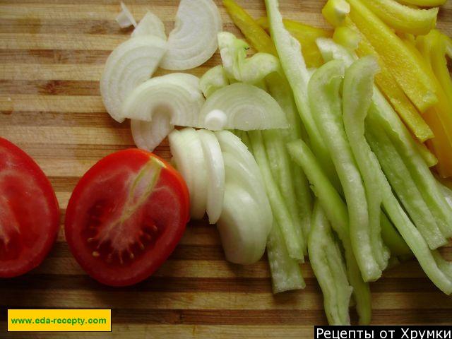 Шаг 4 приготовления запеканка с ветчиной сыром и яйцом