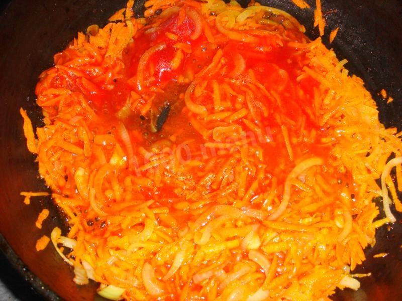Шаг 4 приготовления Капуста тушеная с куриными сердечками