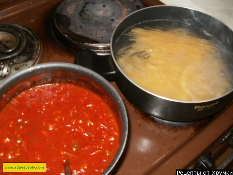 Шаг 4 приготовления Спагетти с соусом из рубленного мяса