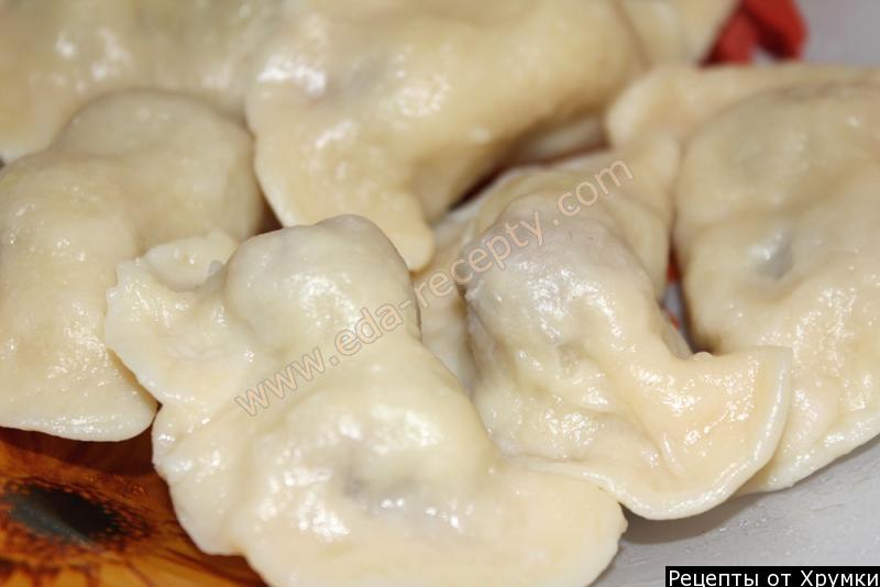 Шаг 8 приготовления Вареники с вишней и манкой на пару