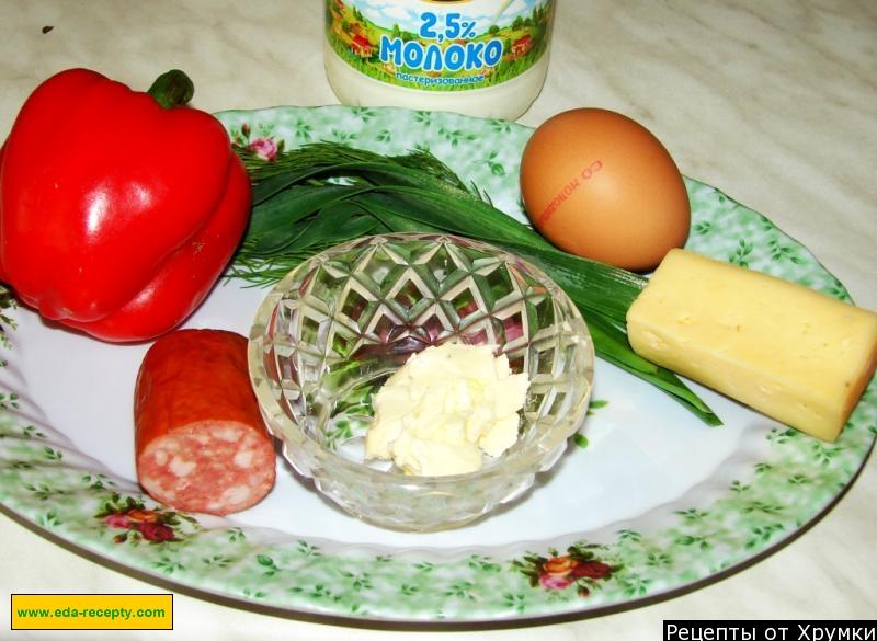 Шаг 1 приготовления Омлет с колбасой в кольцах из перца
