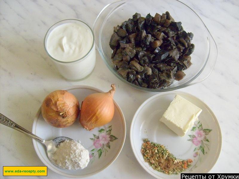 Шаг 1 приготовления Грибы сметана мука вода
