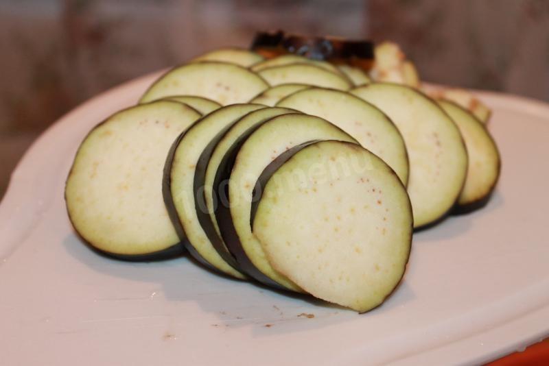 Шаг 3 приготовления Курица с помидорами и баклажанами