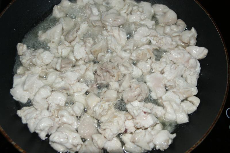 Шаг 6 приготовления Гуляш из куриных грудок