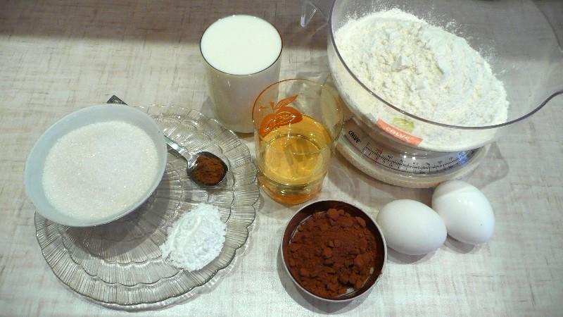 Шаг 1 приготовления Бисквит шоколадный в мультиварке