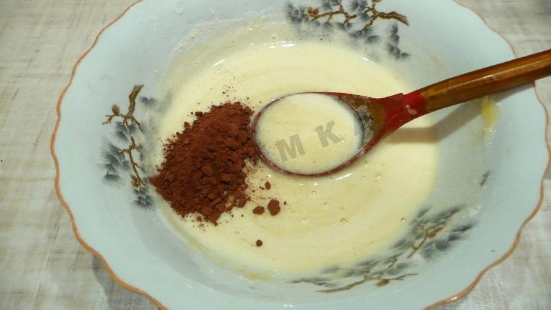 Шаг 10 приготовления Бисквит шоколадный в мультиварке