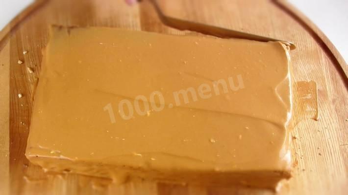 Шаг 15 приготовления Пирожное Белочка с орехами и сгущёнкой