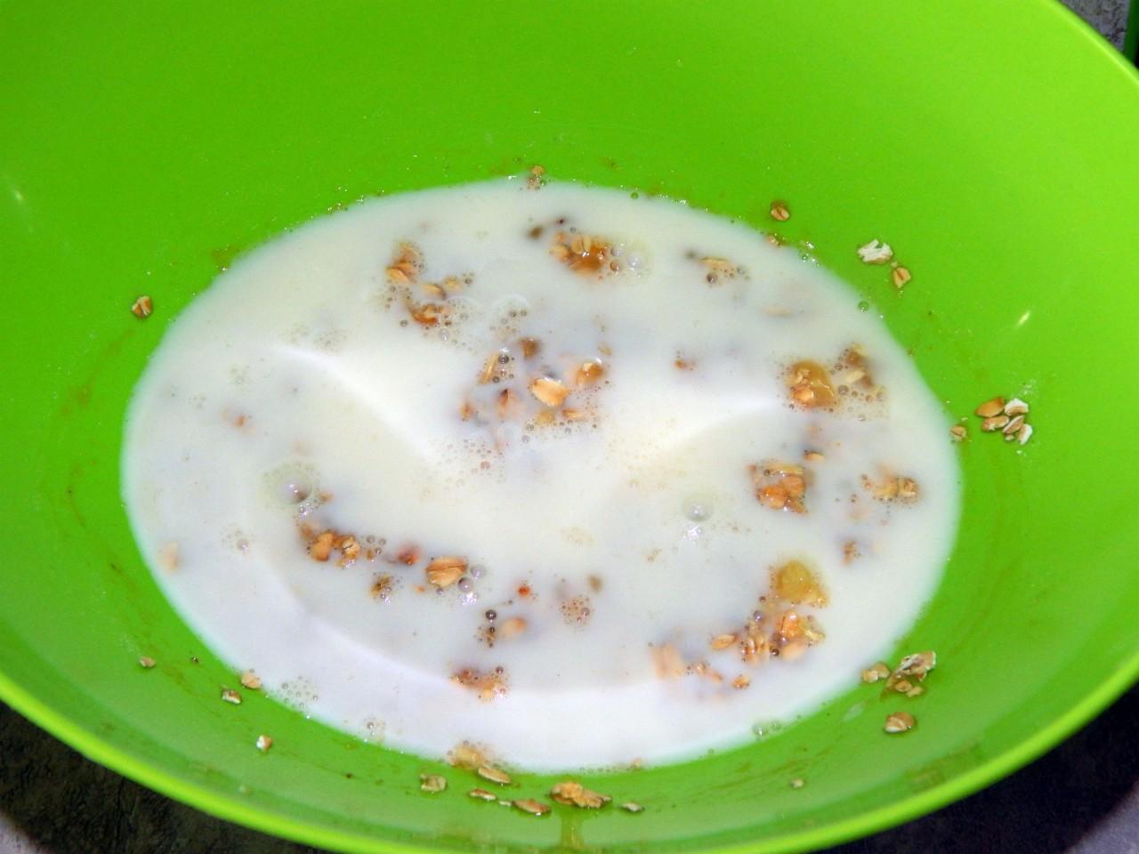 Шаг 6 приготовления Пирог из овсянки без муки с бананами