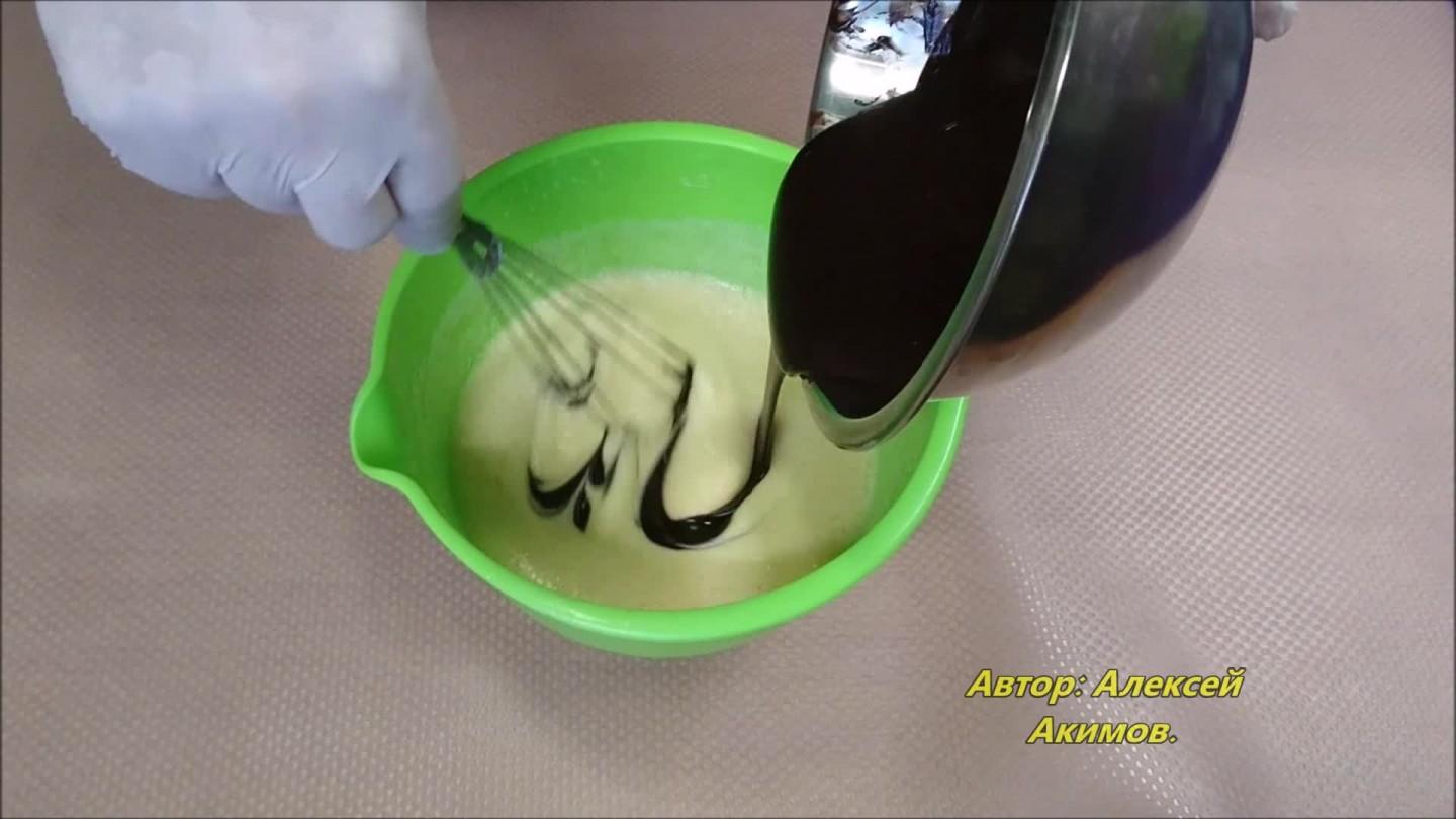 Шаг 3 приготовления Шоколадный фондан с ликером baileys