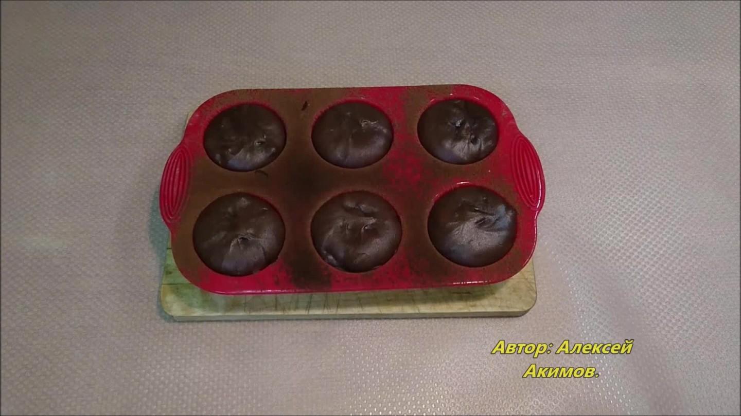 Шаг 5 приготовления Шоколадный фондан с ликером baileys