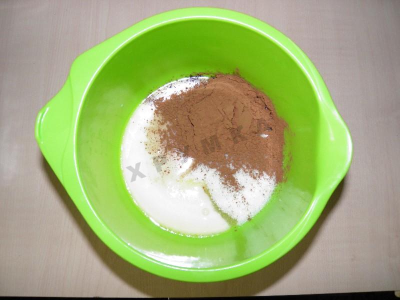 Шаг 3 приготовления Пирожное Картошка из сухарей с фундуком и сгущенкой