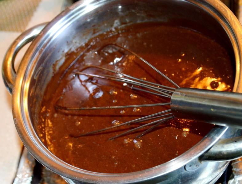 Шаг 10 приготовления Шоколадное мороженое с орехами в блендере