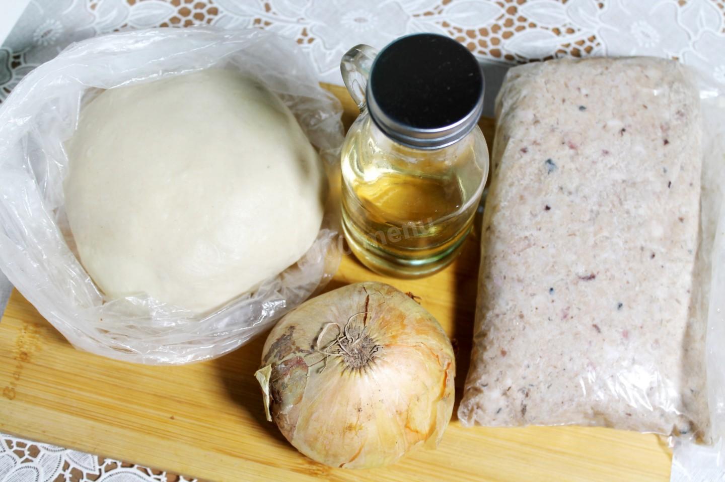 Шаг 1 приготовления Пирог с рыбным фаршем