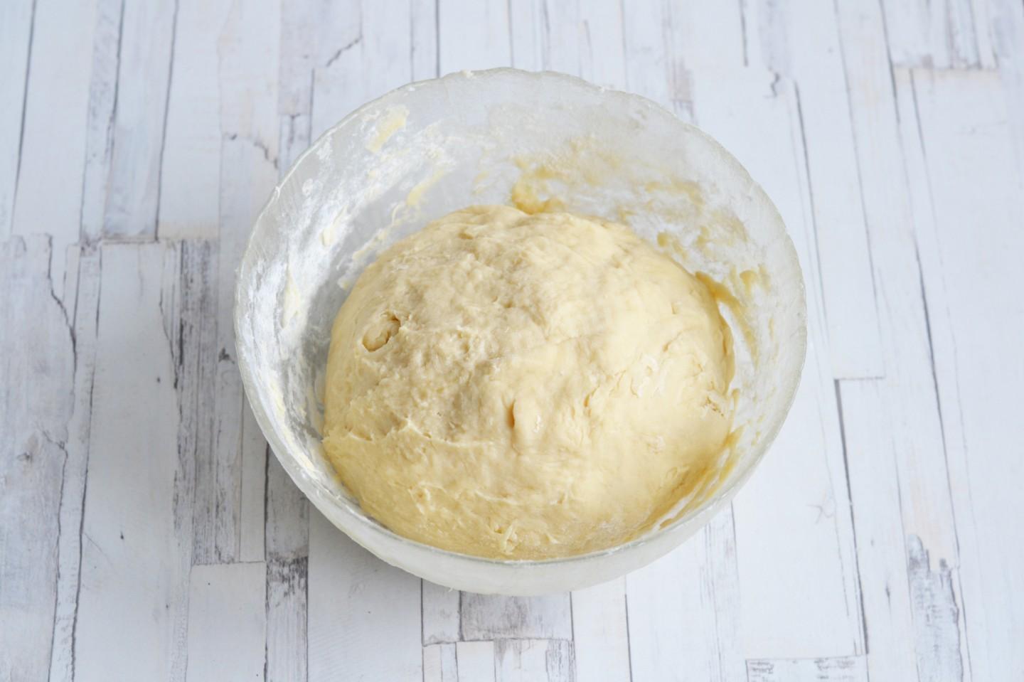 Шаг 6 приготовления Пирог с курицей и картошкой из дрожжевого теста