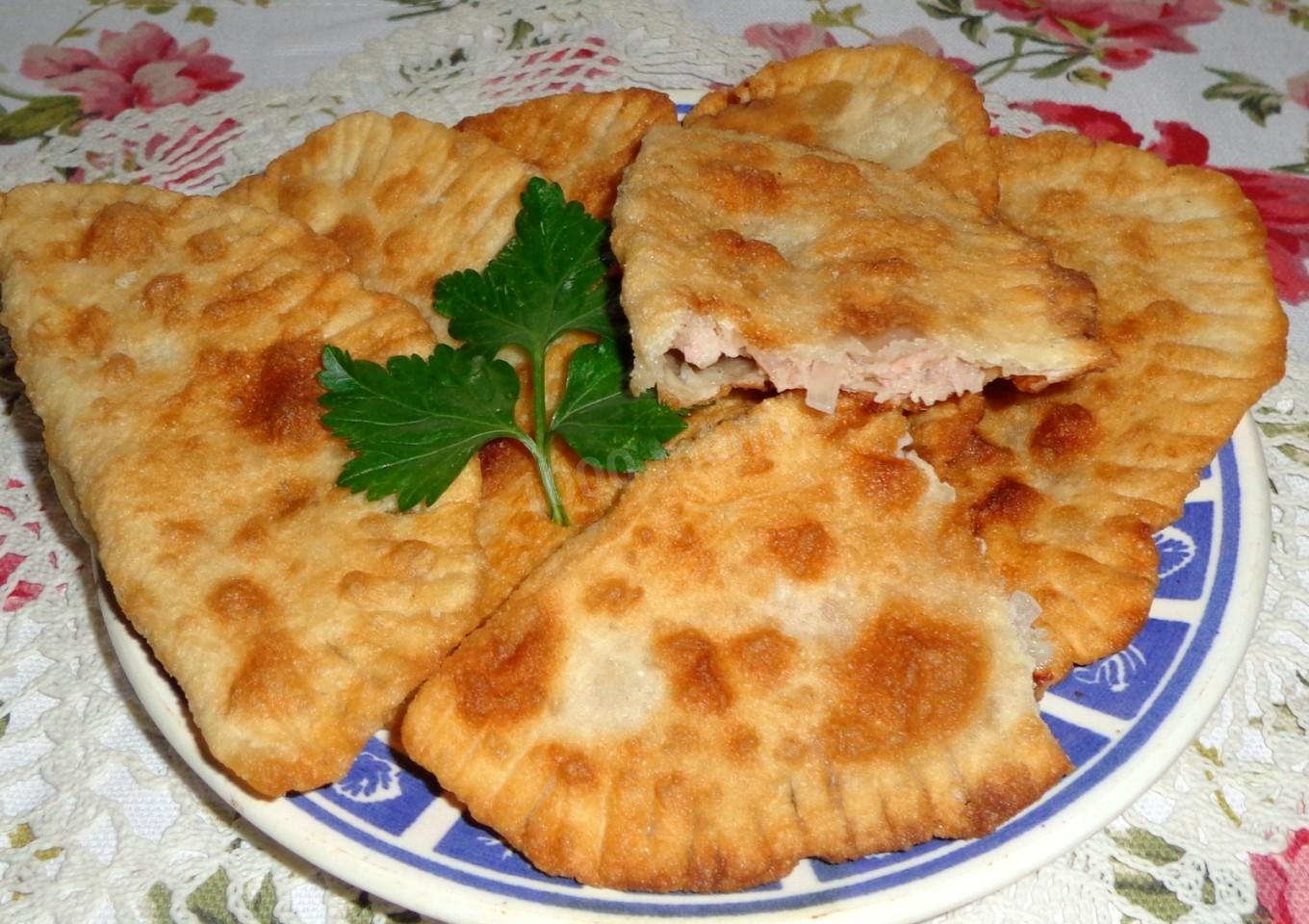 Шаг 13 приготовления Чебуреки на пиве