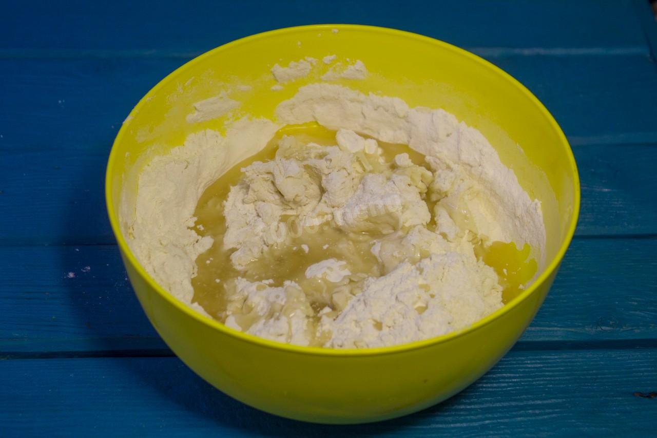 Шаг 4 приготовления Пирог с фаршем и картофелем