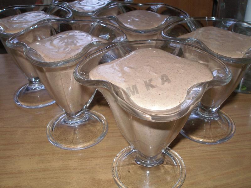 Шаг 11 приготовления Десерт Шоколадный крем суфле