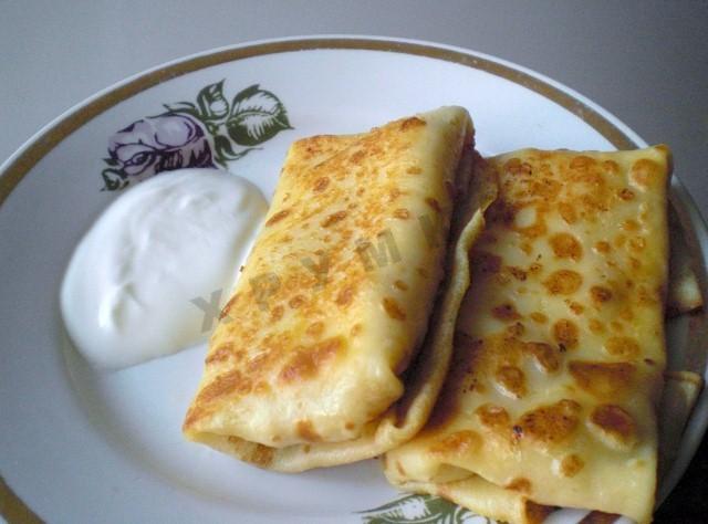 Шаг 11 приготовления Блины с курицей и сыром