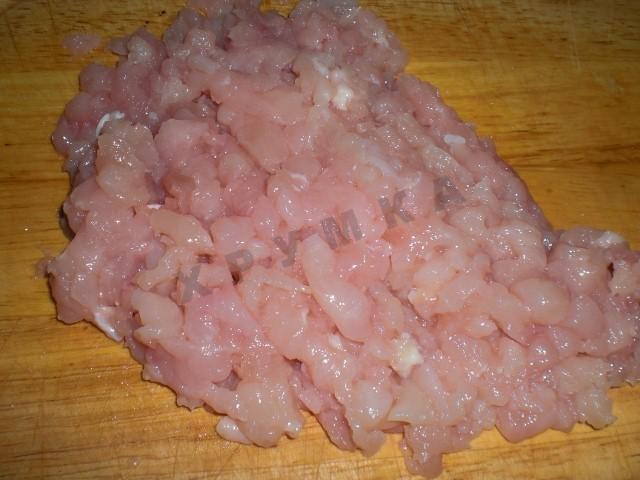 Шаг 2 приготовления Блины с курицей и сыром