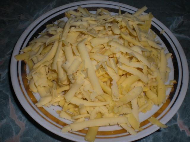 Шаг 8 приготовления Блины с курицей и сыром
