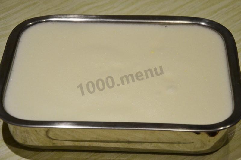 Шаг 7 приготовления Домашнее мороженое с малиновым соусом