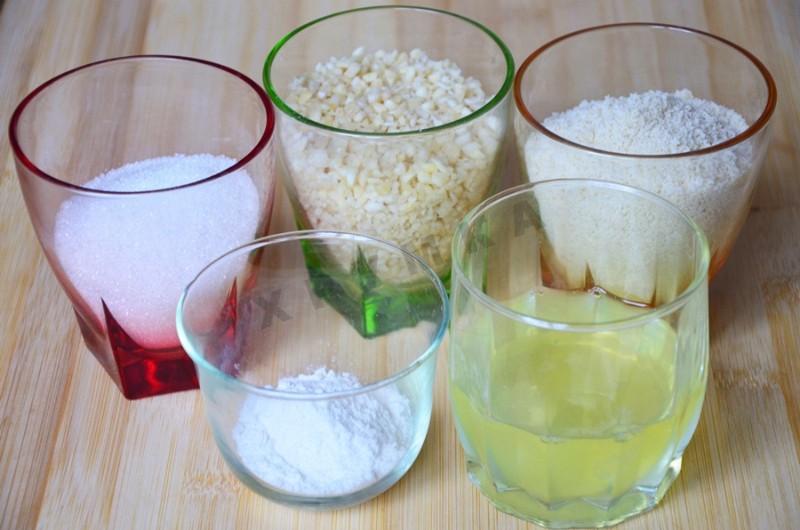 Шаг 1 приготовления Домашние батончики с миндалем и шоколадом