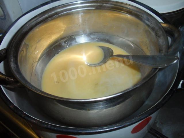 Шаг 3 приготовления Пасха заварная на твороге с цукатами и орехами