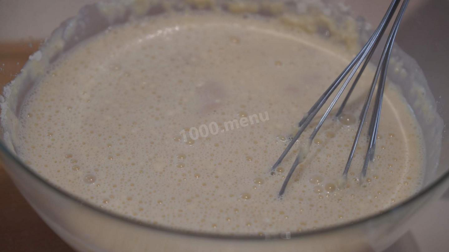 Шаг 4 приготовления Кулич на молоке с цукатами и грецкими орехами