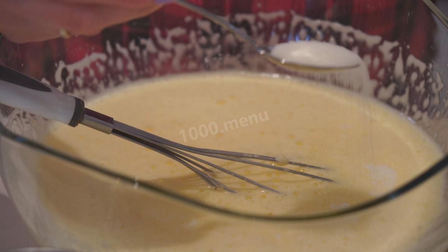 Шаг 8 приготовления Кулич на молоке с цукатами и грецкими орехами
