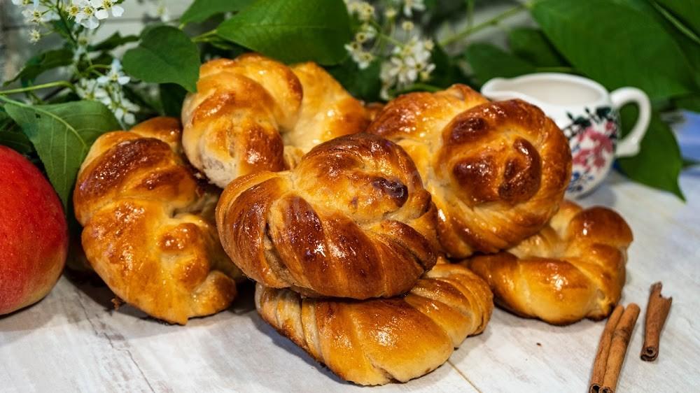 Шаг 26 приготовления Сдобные булочки с сахаром и корицей на кефире