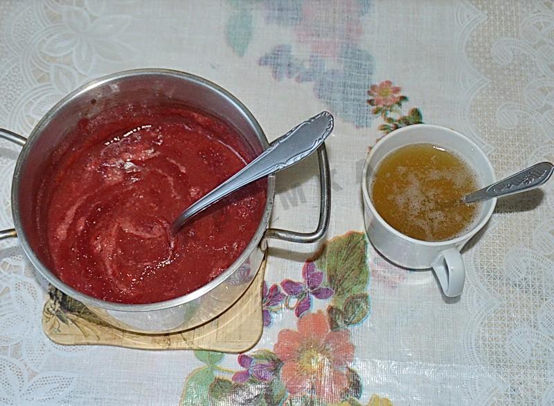 Шаг 13 приготовления Торт Клубничный поцелуй