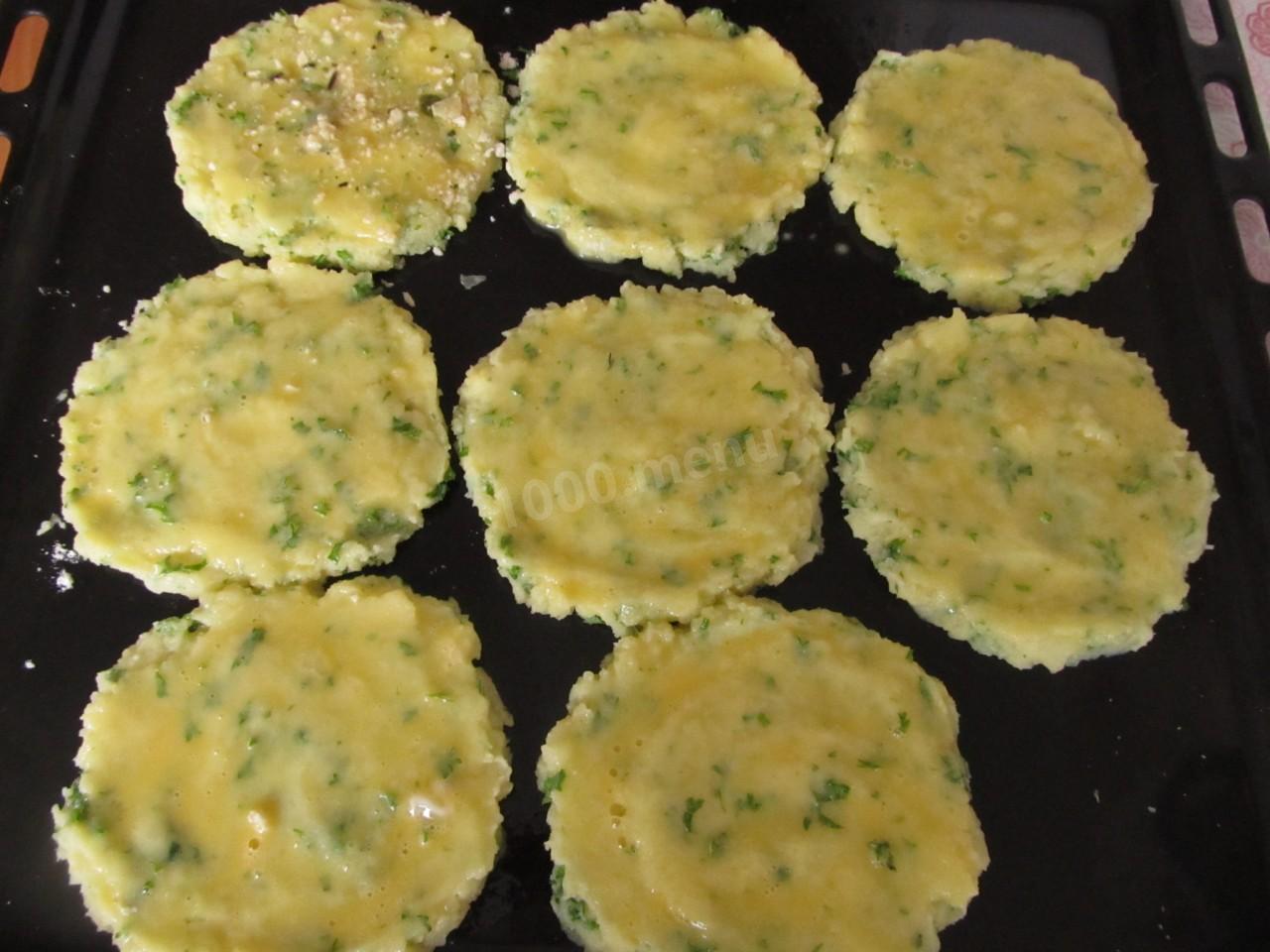 Шаг 7 приготовления Ватрушки картофельные с курицей