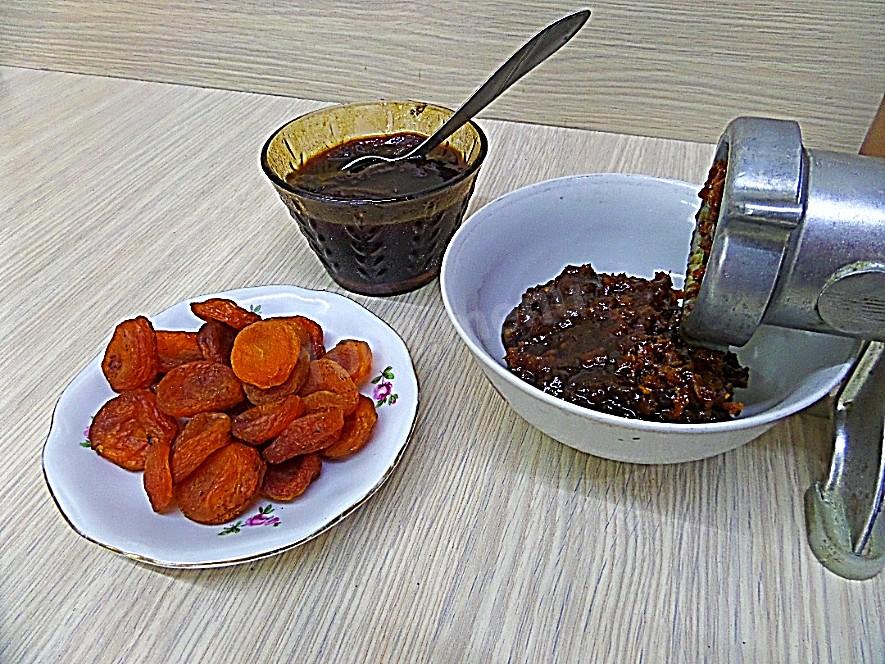 Шаг 3 приготовления Булочки с курагой из дрожжевого теста