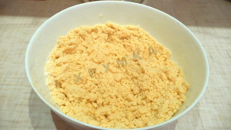 Шаг 3 приготовления Песочный пирог в мультиварке