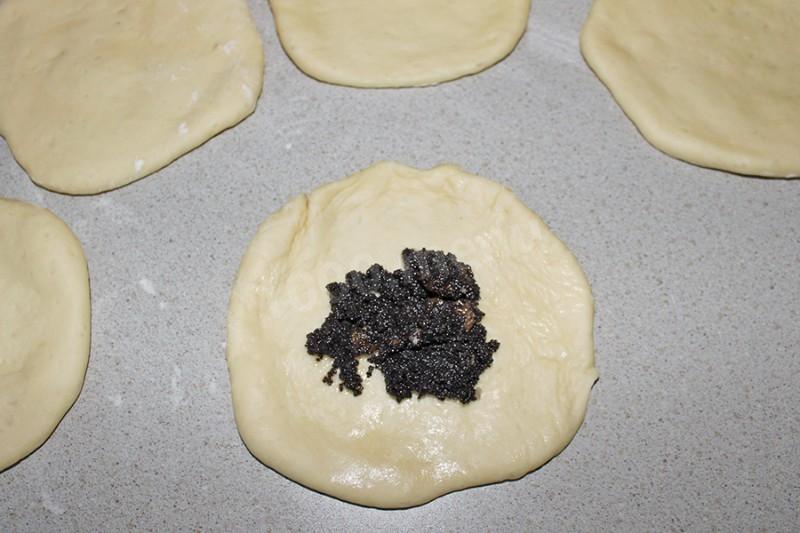 Шаг 10 приготовления Маковники булочки с маком и корицей