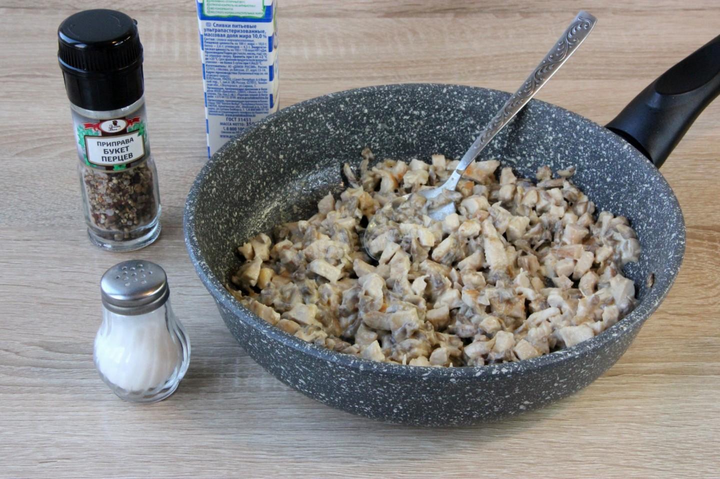 Шаг 11 приготовления Тарталетки с курицей грибами и сыром в духовке