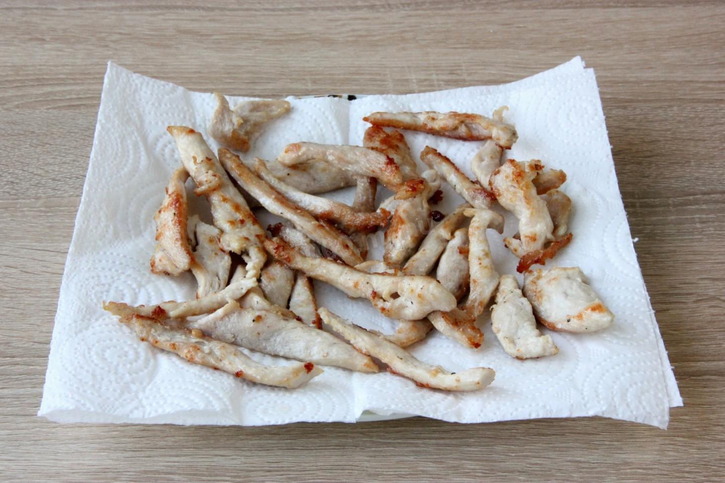 Шаг 8 приготовления Тарталетки с курицей грибами и сыром в духовке