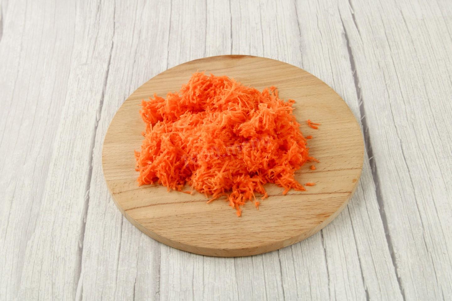 Шаг 2 приготовления Паштет с морковью яйцом и луком