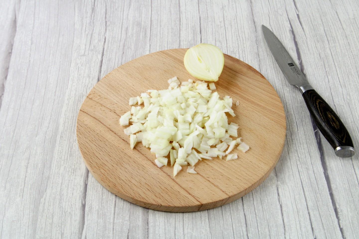 Шаг 3 приготовления Паштет с морковью яйцом и луком
