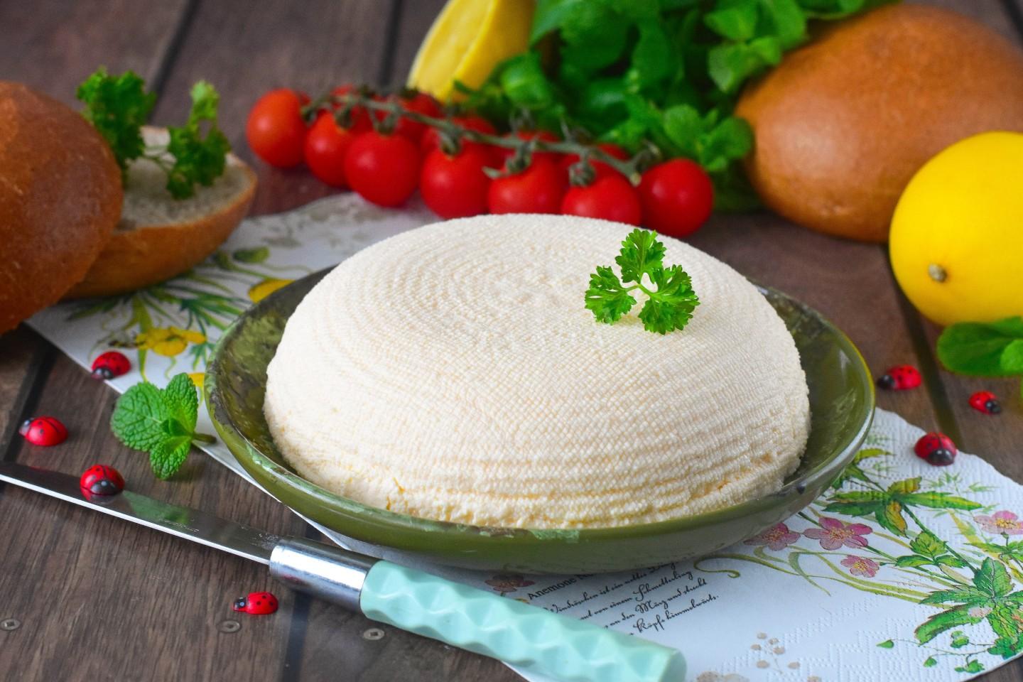 Шаг 8 приготовления Домашний сыр из молока и яиц