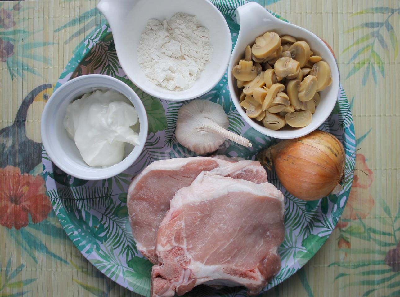 Шаг 1 приготовления Рулетики из свинины с начинкой в духовке